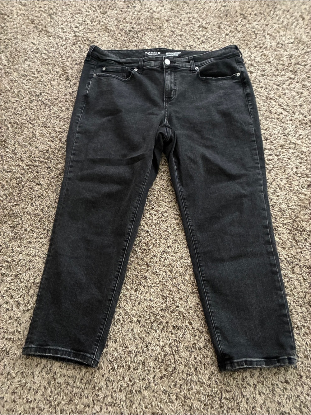 torrid Jeans Boyfriend Straight Vintage Stretch Black Denim SZ 18 Short